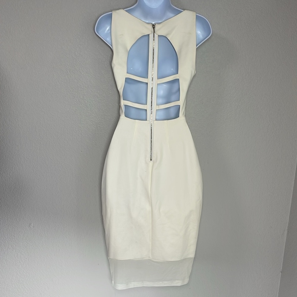 Bebe V-Neck Sleeveless Sheer Mesh Panels Ivory Fitted Dress Open Back Size XXS - Picture 2 of 12